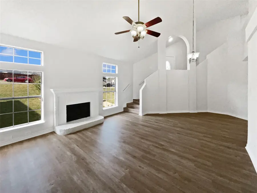 1726 Hillcrest Court, Balch Springs, TX 75180 - Image #3