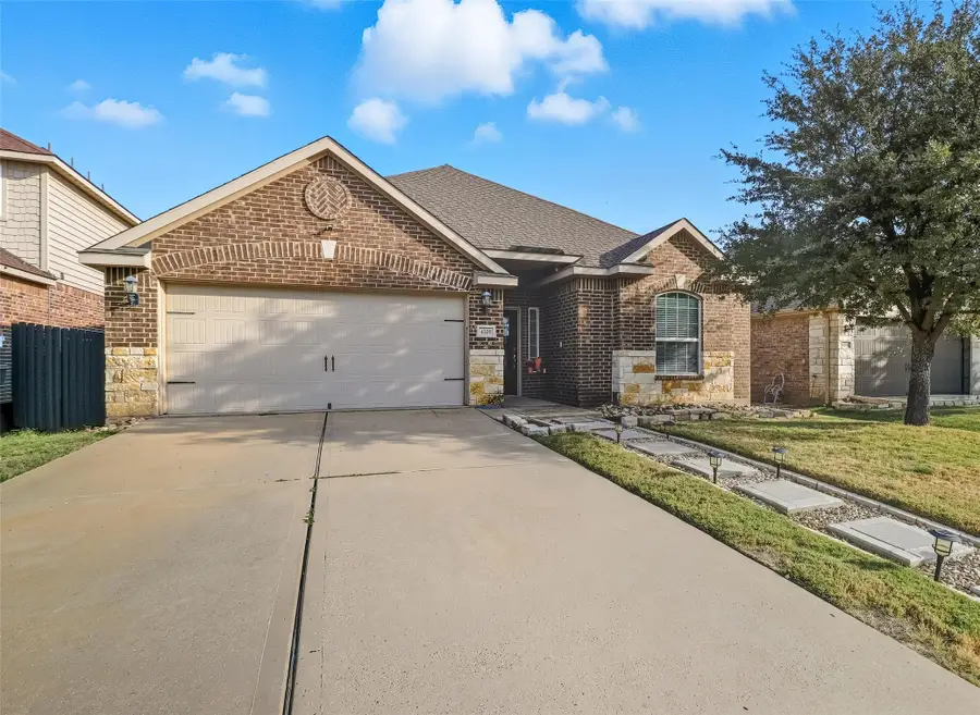 4208 Tower Lane, Crowley, TX 76036 - Image #2