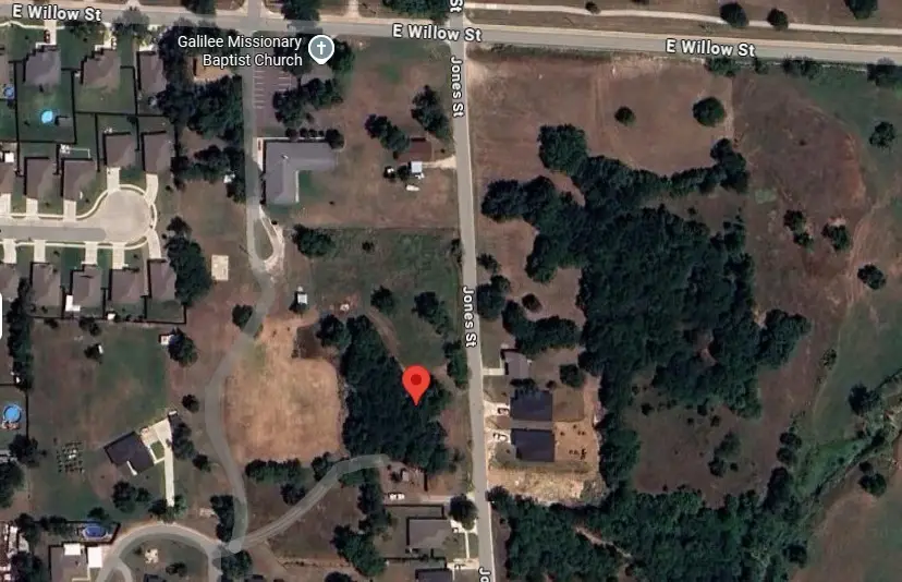 315 Jones Street, Sanger, TX 76266 - Image #2