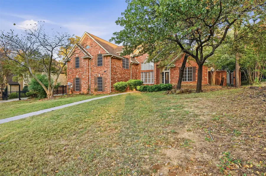 1541 Valley Creek Road, Denton, TX 76205 - Image #2