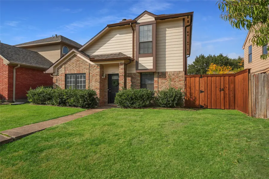 4229 Phoenix Drive, Carrollton, TX 75010 - Image #2
