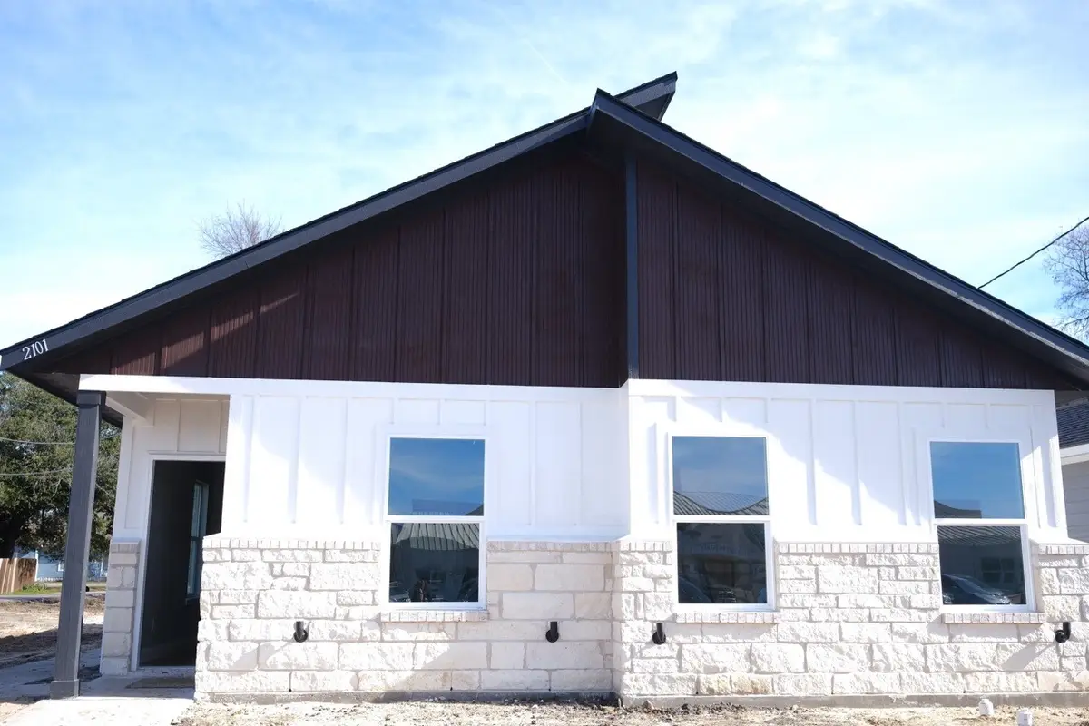 2101 College Street, Greenville, TX 75401 - Image #1