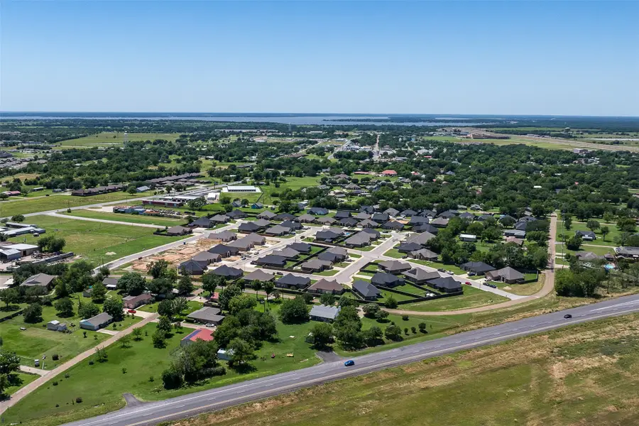 502 Limestone Circle, Mabank, TX 75147 - Image #2