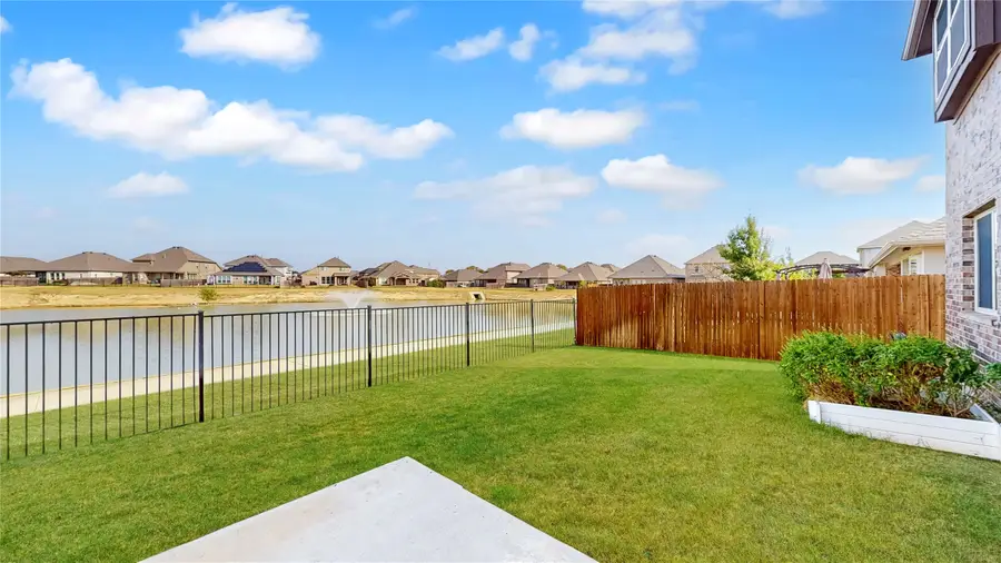 9709 Athens Drive, Argyle, TX 76226 - Image #2