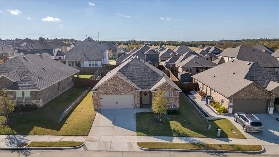 619 Gatecrest Drive, Fate, TX 75087 - Image #2