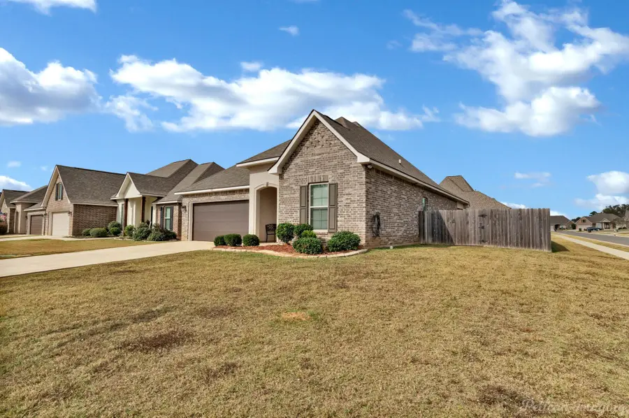 303 Pilatus Drive, Shreveport, LA 71106 - Image #3