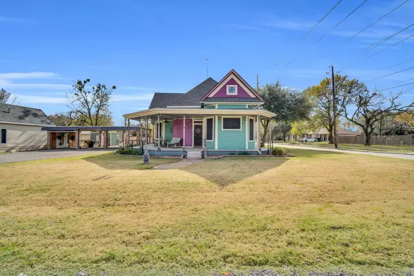 312 W 8th Street, Ferris, TX 75125