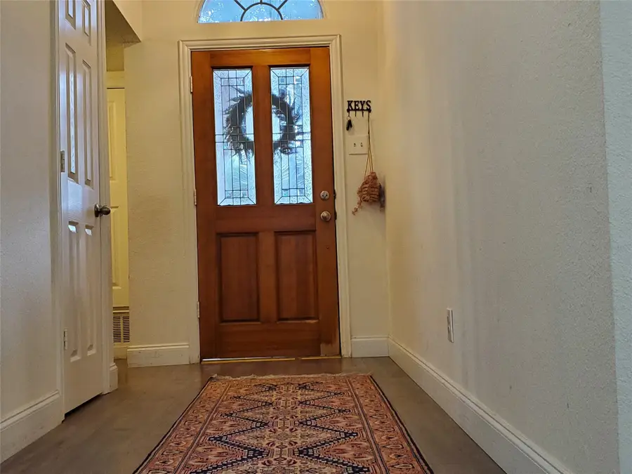 200 Morning Star Court, Irving, TX 75063 - Image #2