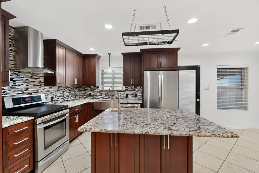 1411 Oriole Lane, Garland, TX 75042 - Image #2