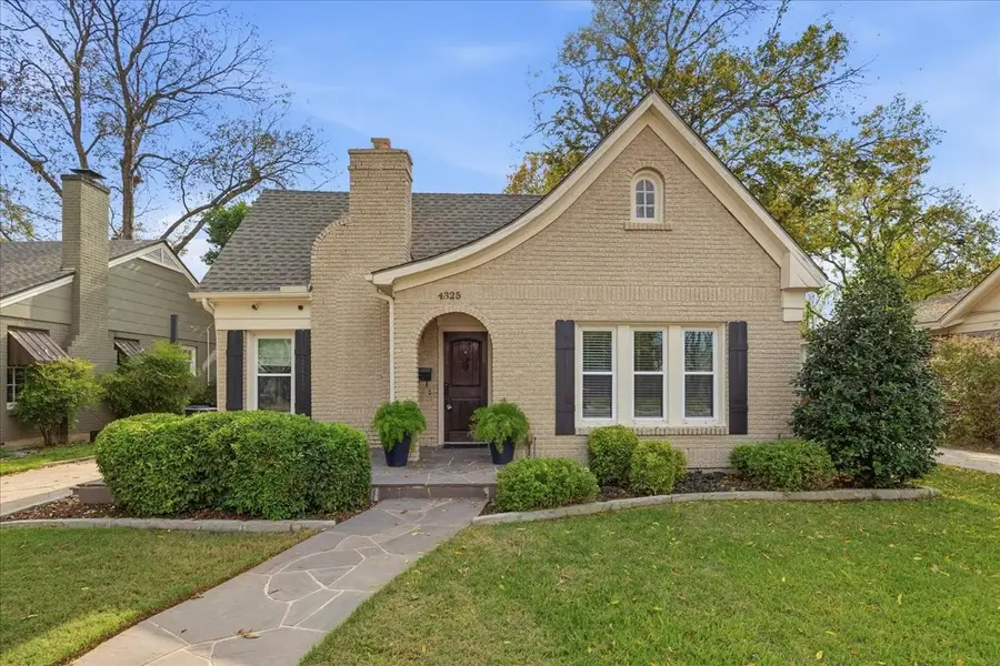 4325 Locke Avenue, Fort Worth, TX 76107 - Image #3