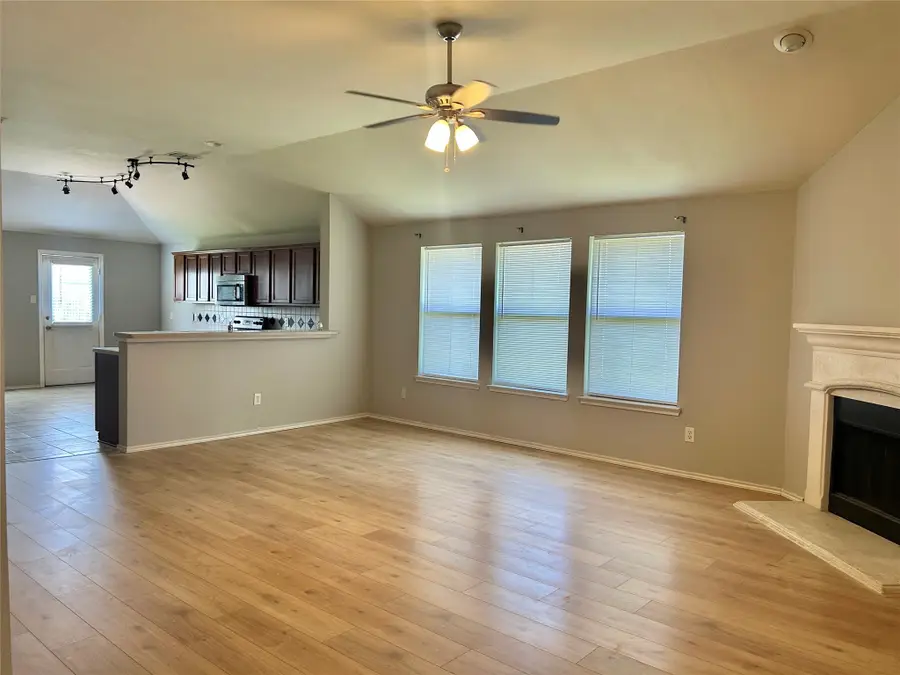 7359 Gallo, Grand Prairie, TX 75054 - Image #2