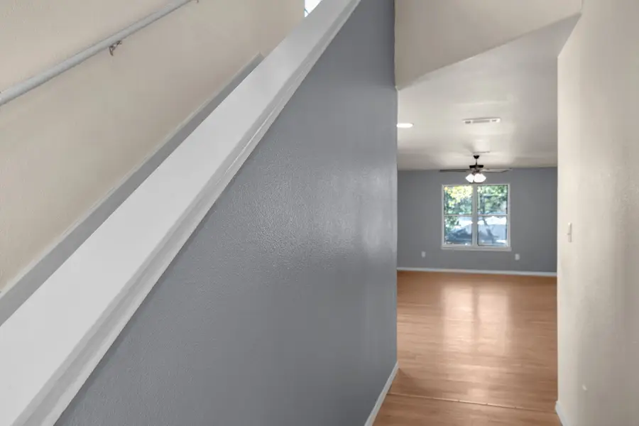 1205 E Powell Avenue, Fort Worth, TX 76104 - Image #3