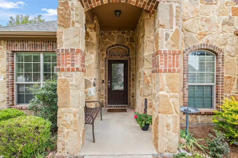 107 Holly Street, Waxahachie, TX 75165 - Image #3