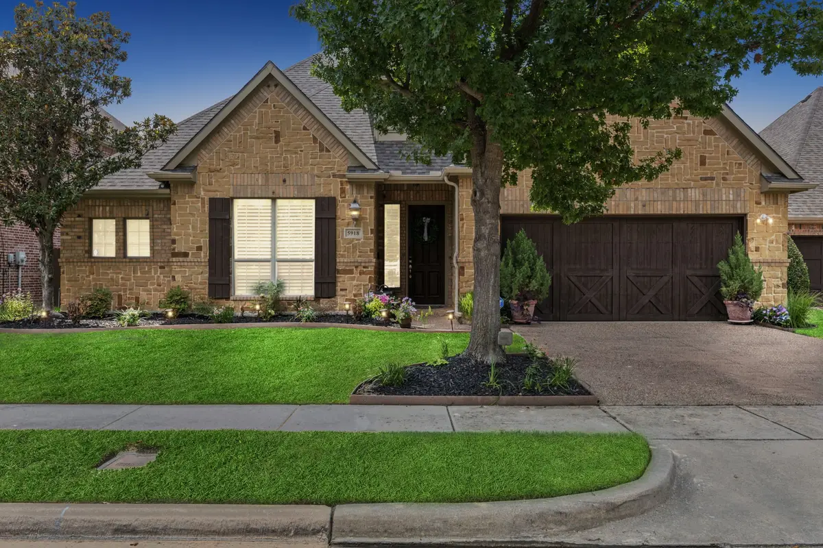 5918 Crescent Lane, Colleyville, TX 76034 - Image #1