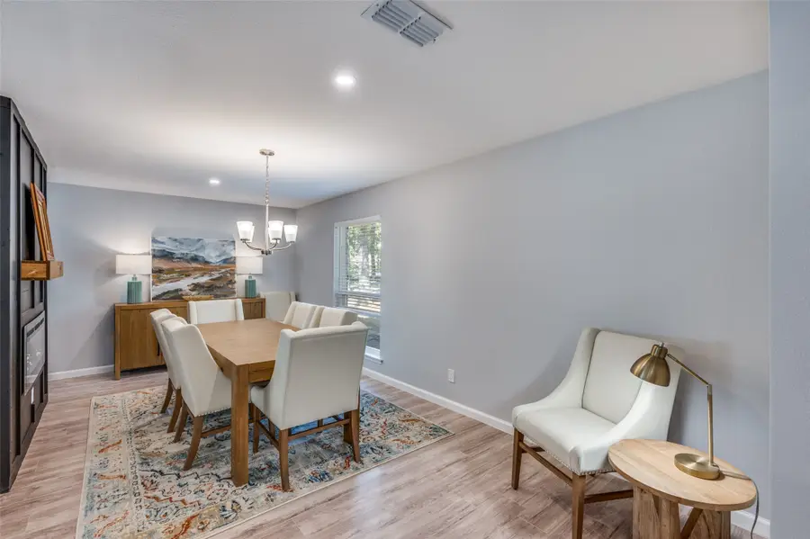 105 Shadow Lane, Euless, TX 76039 - Image #2