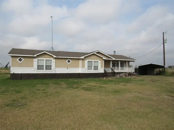 2009 Bluhm Road, West, TX 76691