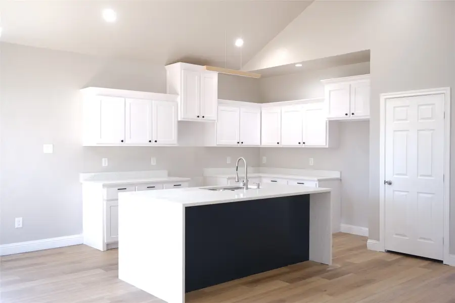 2105 College Street, Greenville, TX 75401 - Image #2