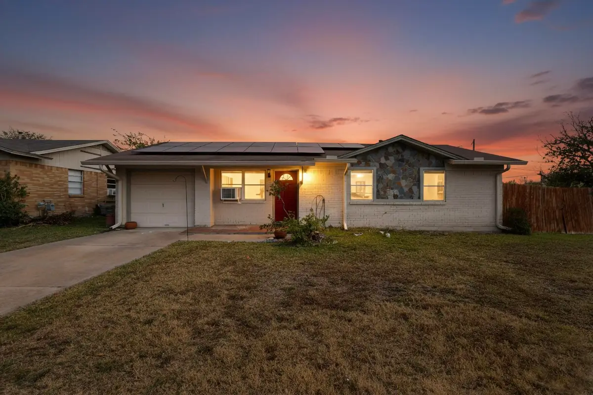 509 Globe Avenue, Blue Mound, TX 76131 - Image #1