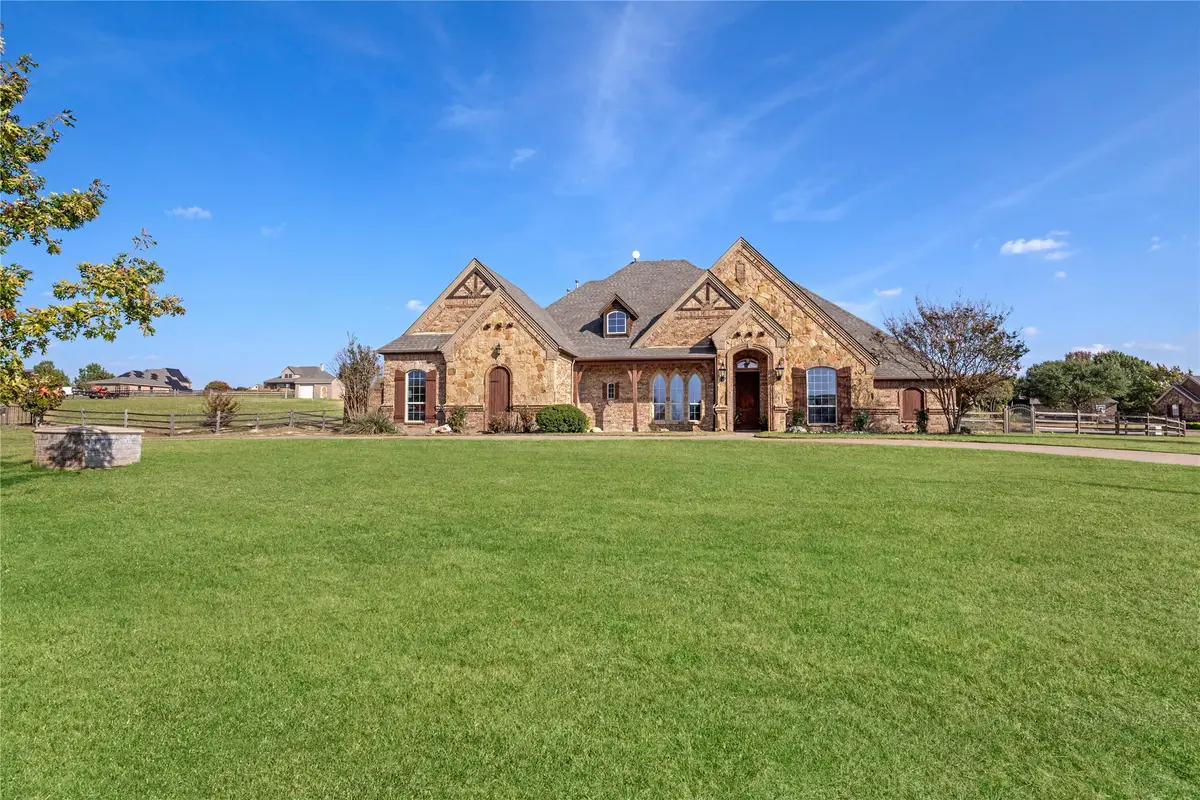 12040 Erin Lane, Fort Worth, TX 76179 - Image #1
