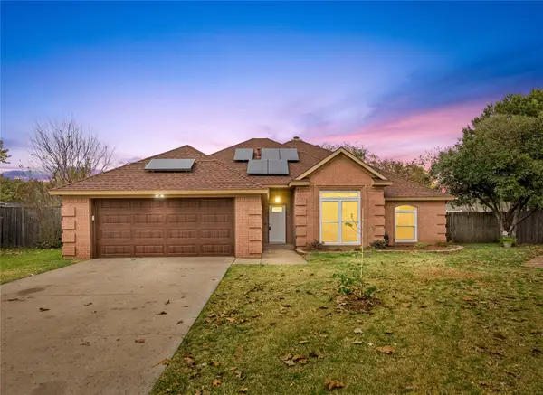 1624 Greenway Court, Midlothian, TX 76065
