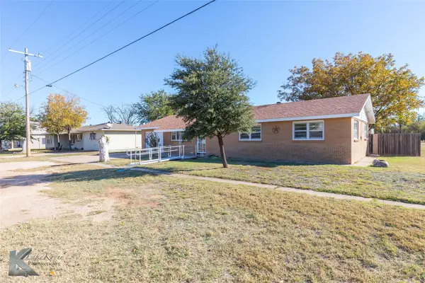 341 S Main Street, Trent, TX 79561