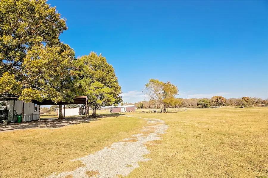 11661 Dane Road, Pilot Point, TX 76258 - Image #3