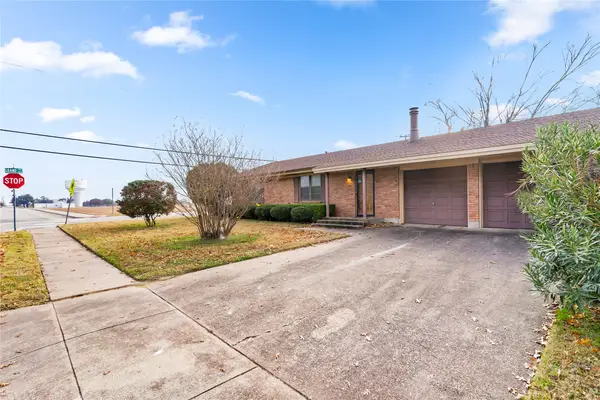 1301 Rose Avenue, Cleburne, TX 76033