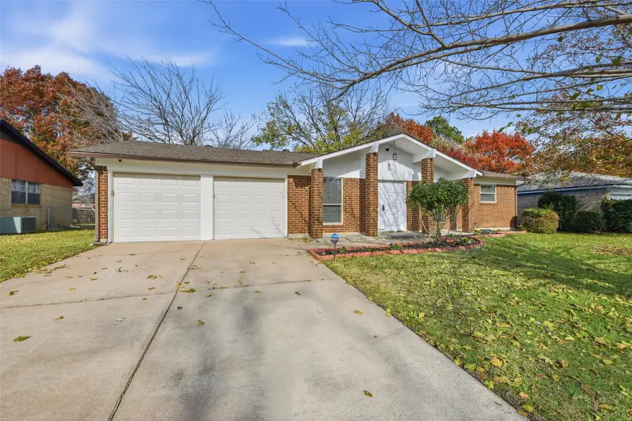 7825 Emerald Hills Way, North Richland Hills, TX 76180 - Image #3