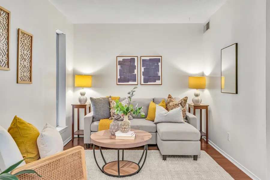 4525 Gilbert Avenue #104, Dallas, TX 75219 - Image #3