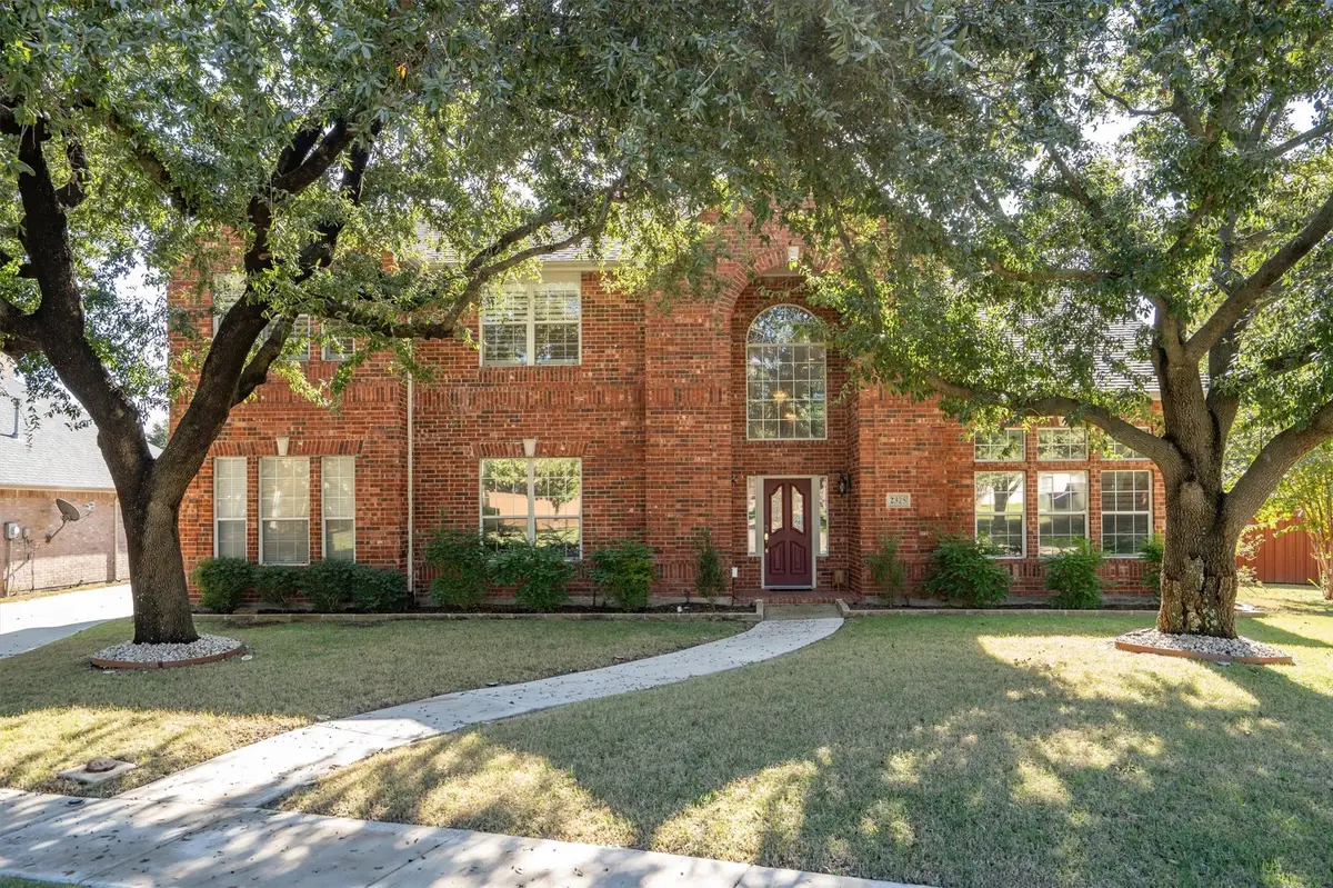 2325 Heather Ridge Drive, Flower Mound, TX 75028 - Image #1