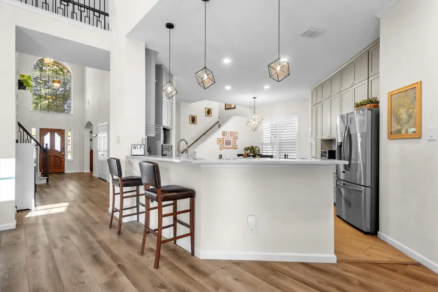 2325 Heather Ridge Drive, Flower Mound, TX 75028 - Image #3