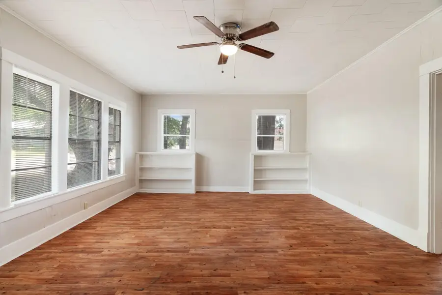 1358 Bonham, Paris, TX 75460 - Image #3