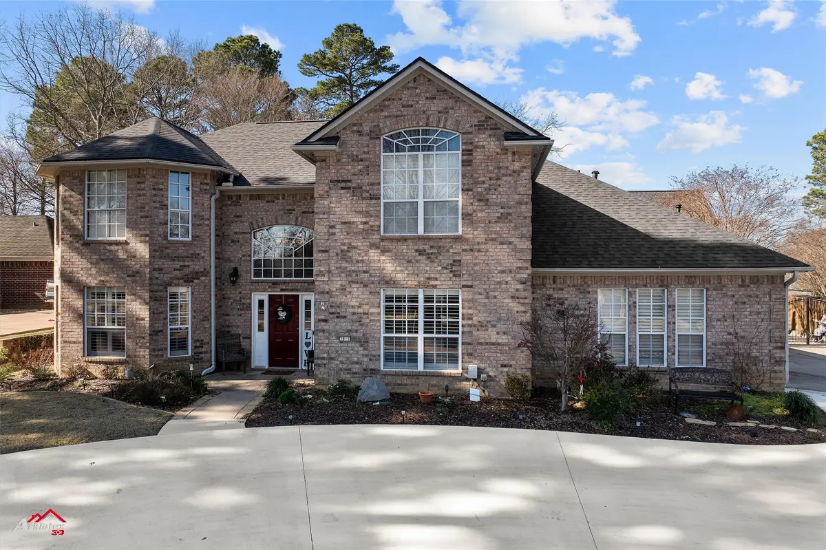 3815 Holly Ridge Dr, Longview, TX 75605 - Image #1