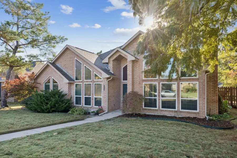 1115 Shawnee Trail, Carrollton, TX 75007 - Image #2