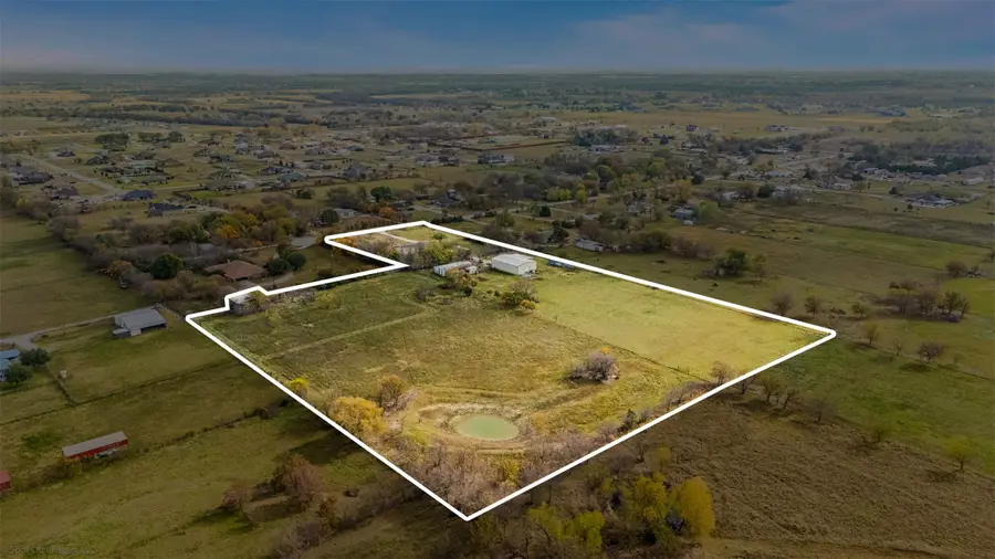 2073 Bowie Street, Sanger, TX 76266 - Image #2