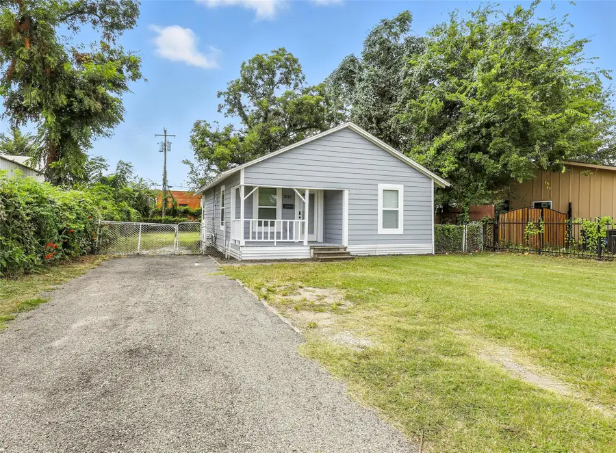 3212 Galvez Avenue, Fort Worth, TX 76111 - Image #2