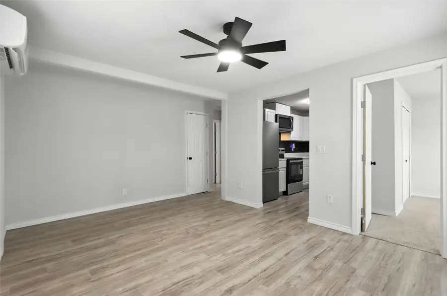 3212 Galvez Avenue, Fort Worth, TX 76111 - Image #3