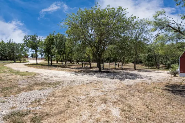 1549 County Road 180, Stephenville, TX 76401