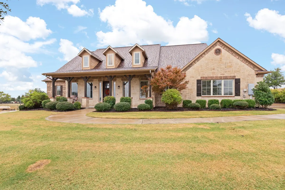 220 Bearclaw Circle, Aledo, TX 76008 - Image #1