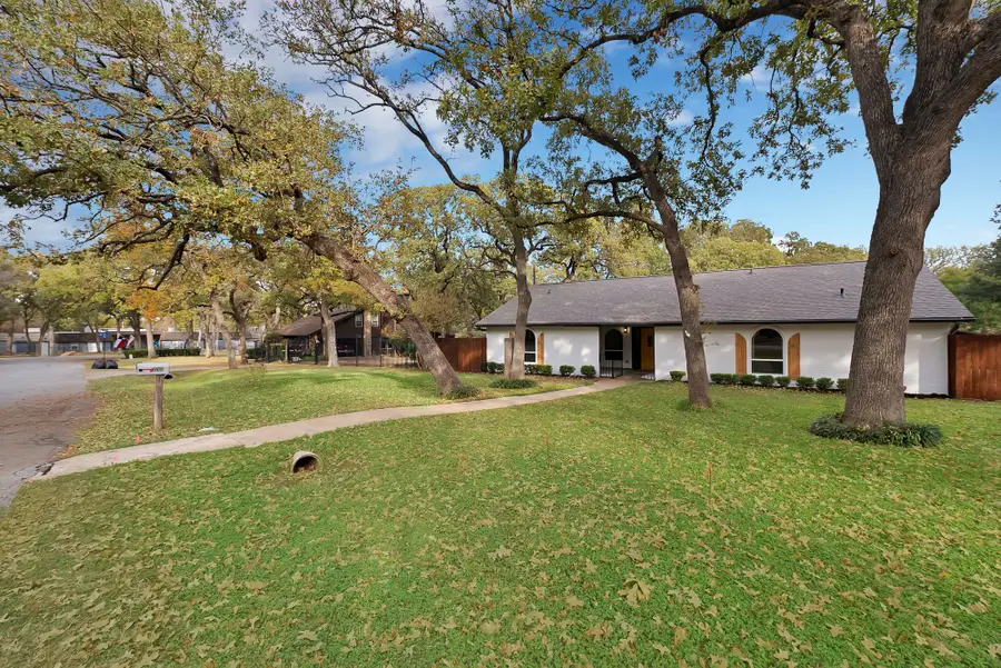 3705 Bridle Path Lane, Arlington, TX 76016 - Image #2