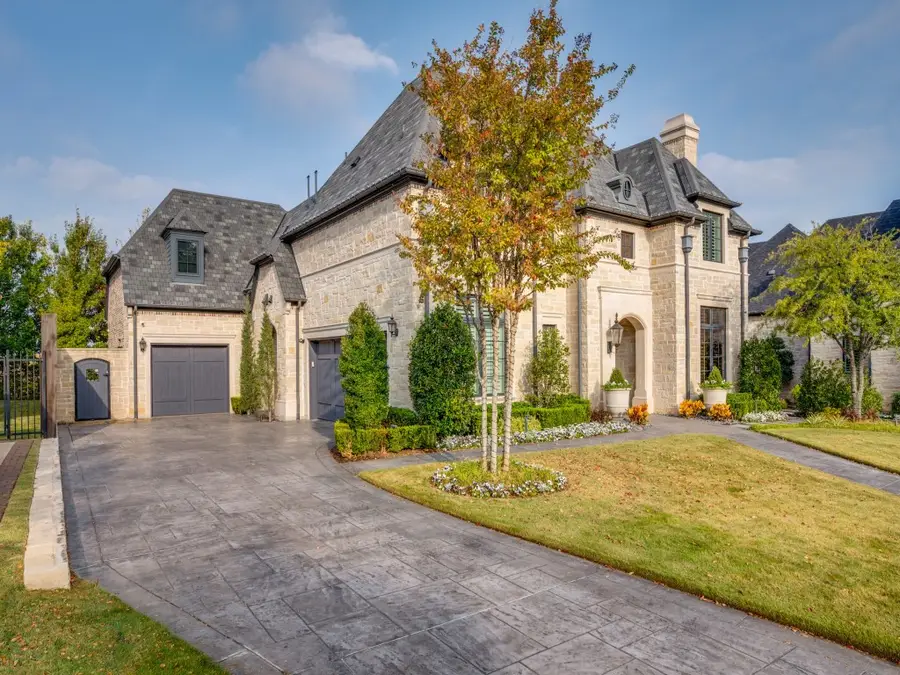 6817 Pourchot Place, Plano, TX 75024 - Image #2