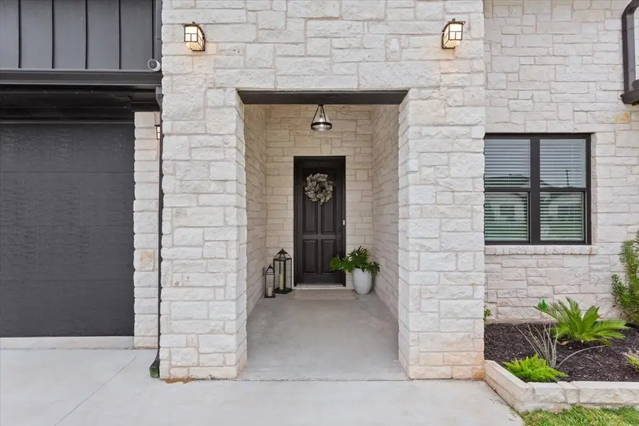 959 Gallant Fox Road, Hewitt, TX 76643 - Image #2