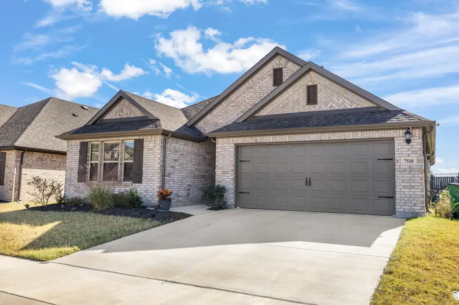 7518 Prairie Holly Lane, Venus, TX 76084 - Image #2