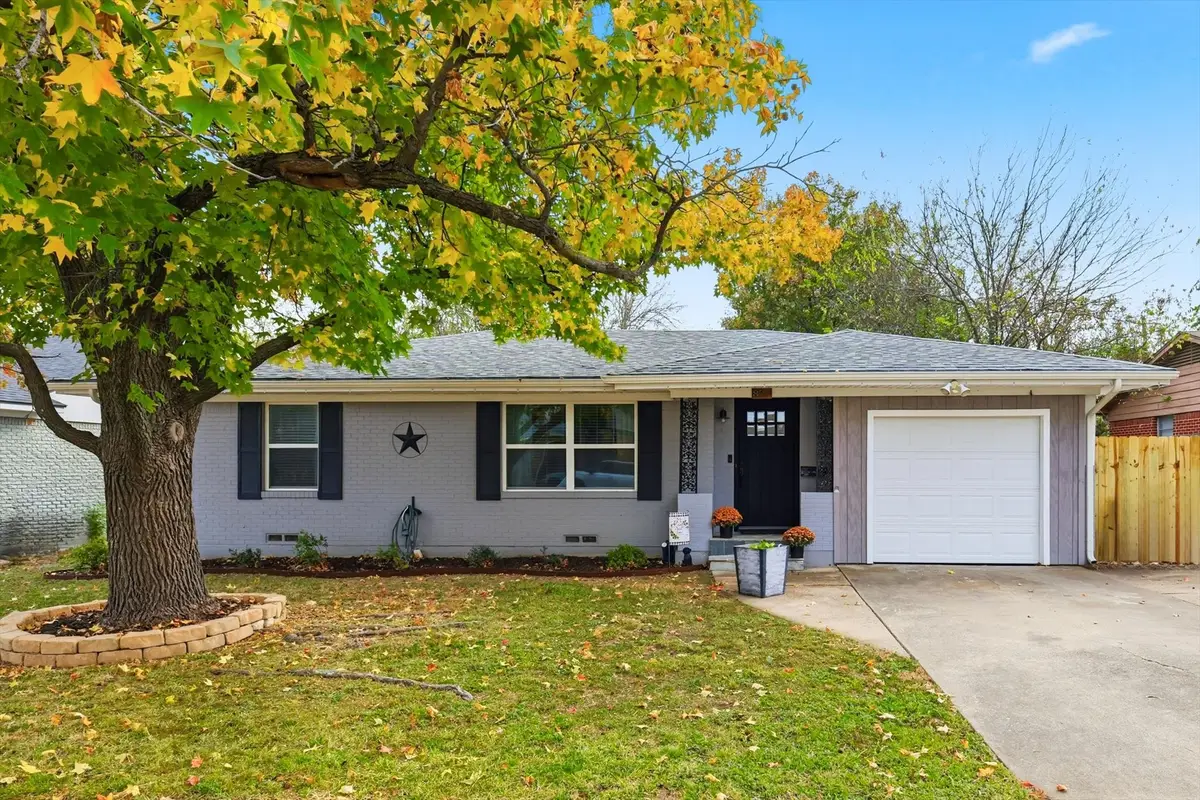 829 Inwood Drive, McKinney, TX 75069 - Image #1