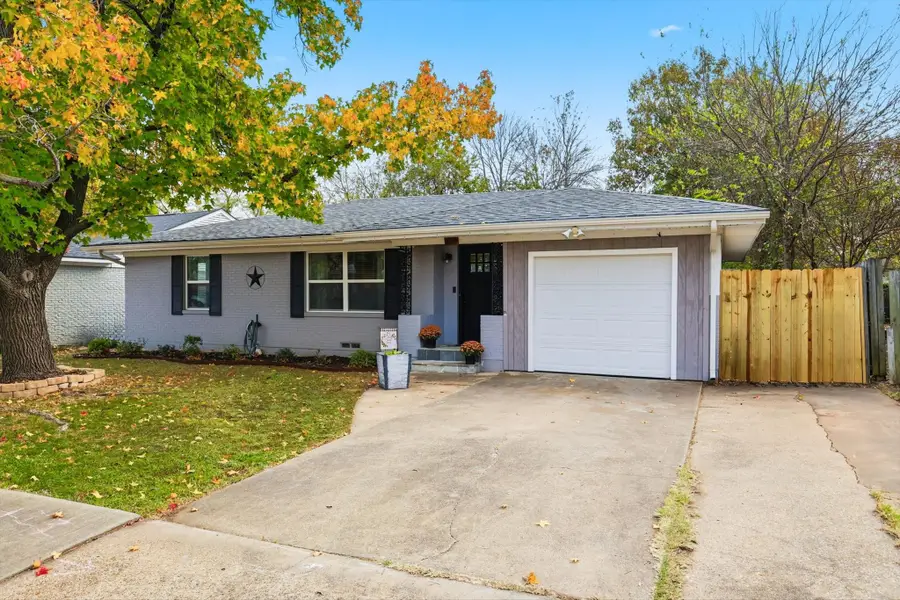 829 Inwood Drive, McKinney, TX 75069 - Image #2