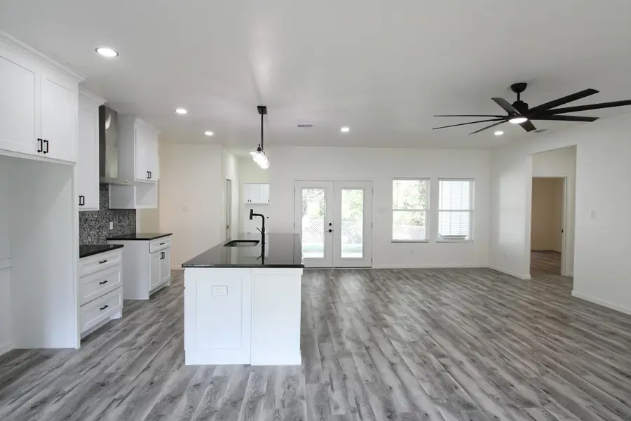 842 White Oak Drive, Woodway, TX 76712 - Image #3