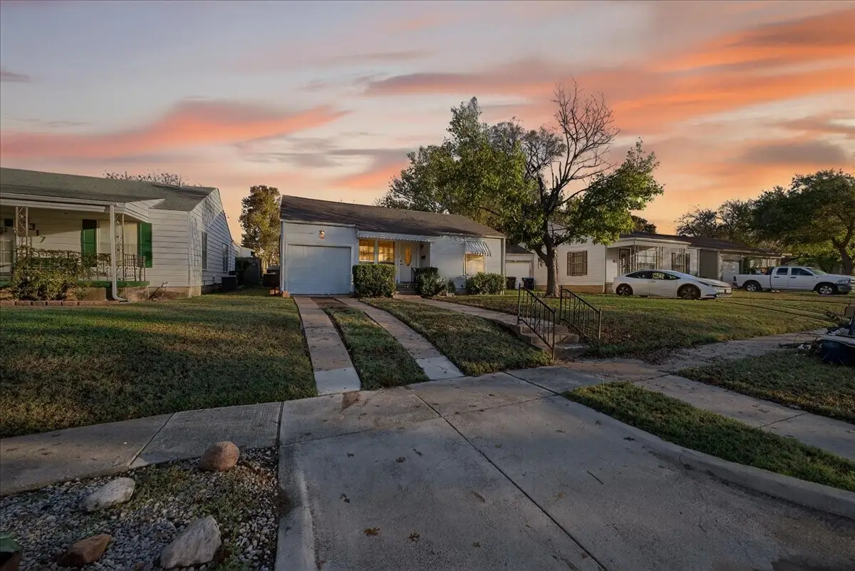 3321 Purington Avenue, Fort Worth, TX 76103 - Image #1