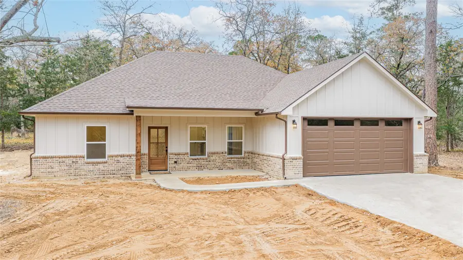 711 King Charles Road, Scroggins, TX 75480 - Image #2