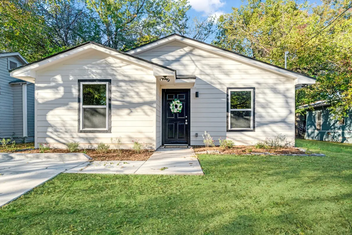 1337 E Houston Street, Paris, TX 75460 - Image #1