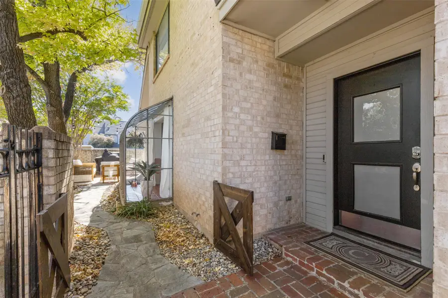 4715 Collinwood Avenue, Fort Worth, TX 76107 - Image #2
